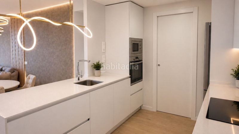 Foto 29593c25-bf86-421f-90fb-10ff06d83a04. Apartament amb calefacció piscina a Playa Poniente Benidorm