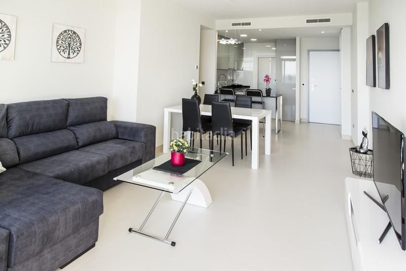 Foto 1445fb3e-de56-4d05-a75c-dcc885ac529b. Apartament amb calefacció piscina a Playa Poniente Benidorm