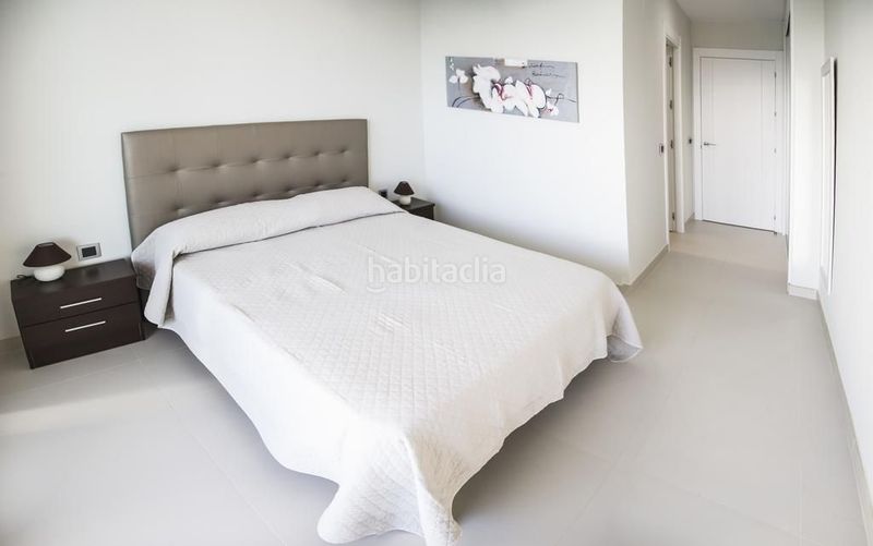 Foto 62a4d75b-96ba-471b-8449-2dc779d03a46. Apartament amb calefacció piscina a Playa Poniente Benidorm