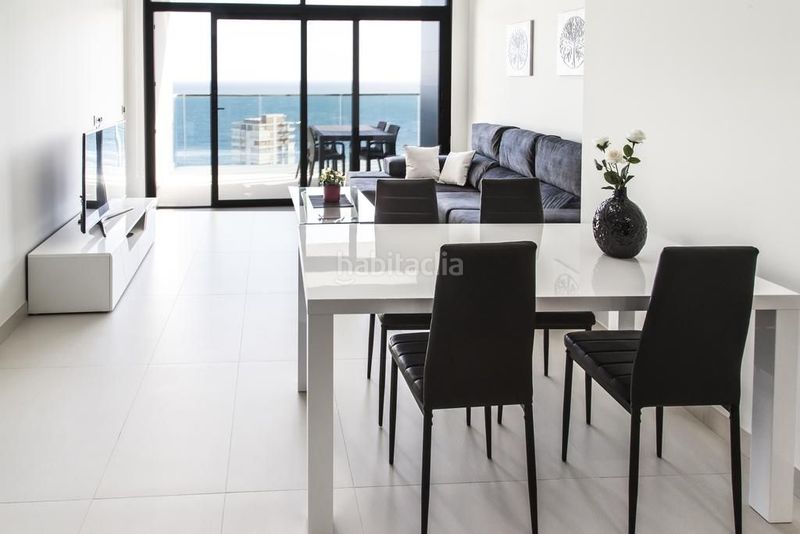 Foto ba723400-8f80-4ce1-8493-9a8bcb32b567. Apartament amb calefacció piscina a Playa Poniente Benidorm