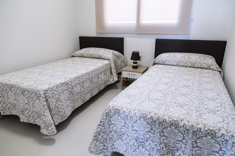 Foto ce17684f-03a2-4140-a173-b351944aa9d0. Apartament amb calefacció piscina a Playa Poniente Benidorm