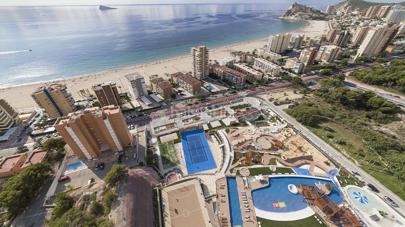 Foto cfc48b3b-f058-48fe-b03b-2d2efefbd420. Apartament amb calefacció piscina a Playa Poniente Benidorm