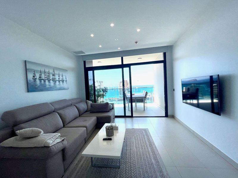 Foto c3a09a46-5118-404e-ba4a-e2a014c9309d. Lloguer apartament amb piscina a Playa Poniente Benidorm