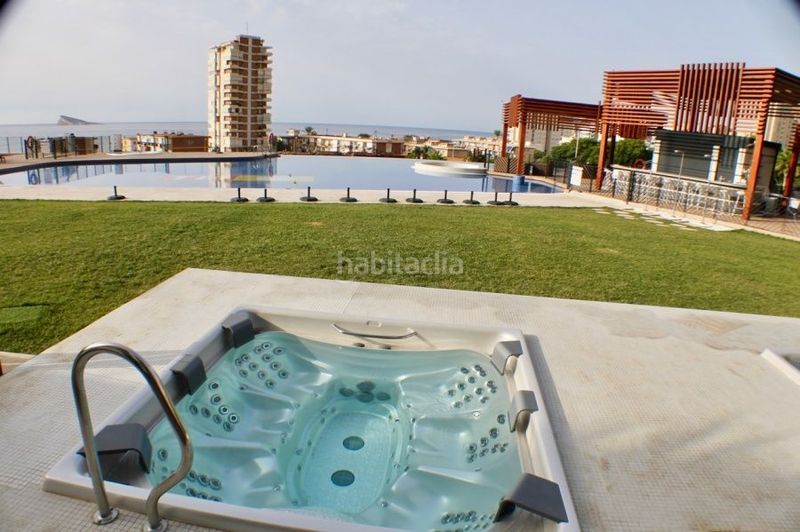 Foto 09bb7fa6-f33d-4901-b04d-9860924db9d7. Lloguer apartament amb piscina a Playa Poniente Benidorm