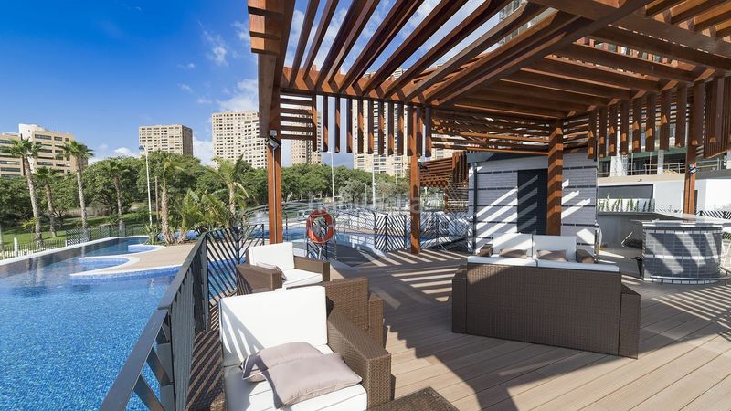 Foto 46bf198b-d722-4301-b8a0-d6244ee866f7. Lloguer apartament amb piscina a Playa Poniente Benidorm