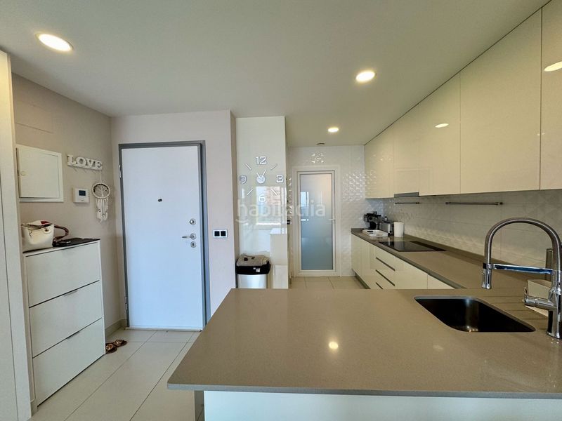Foto 8431f020-f6eb-41c6-a8b1-aad120aab375. Lloguer apartament amb piscina a Playa Poniente Benidorm