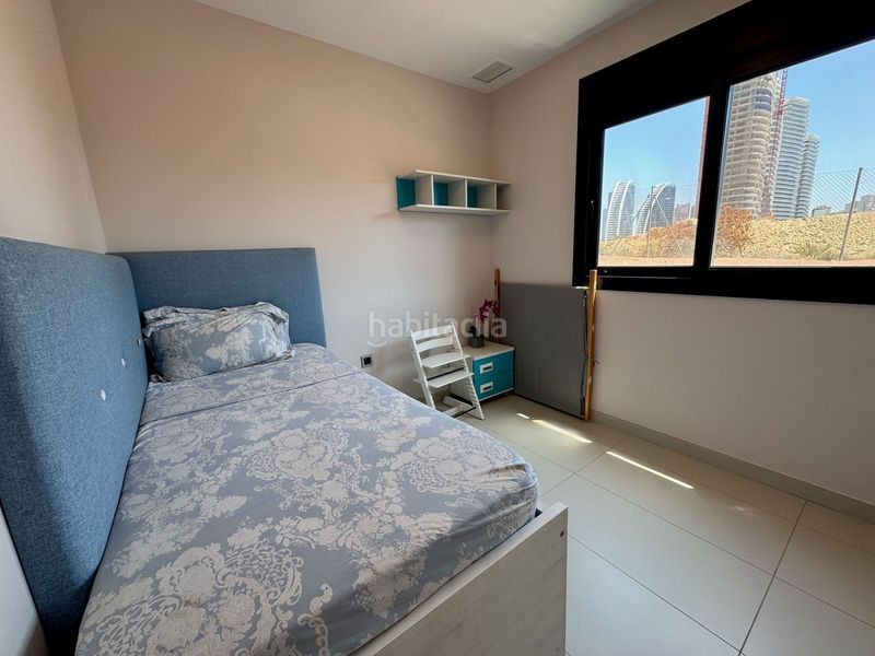 Foto 8d9ebc45-0fe0-43e7-b8c6-c6e4585f8ddf. Lloguer apartament amb piscina a Playa Poniente Benidorm