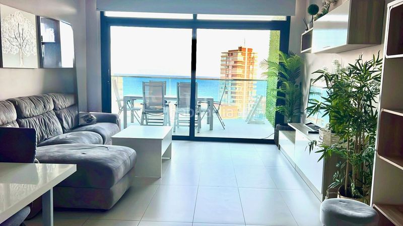 Foto a24fc2a1-d5be-4aae-a783-85ce10f376f5. Lloguer apartament amb piscina a Playa Poniente Benidorm
