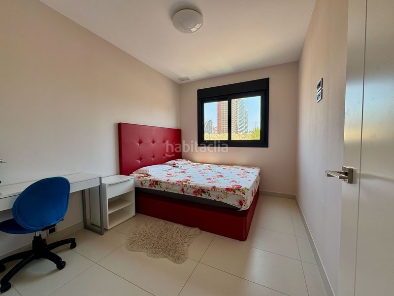 Foto c23929ca-1e97-42a4-b92a-3df19f10d68b. Lloguer apartament amb piscina a Playa Poniente Benidorm