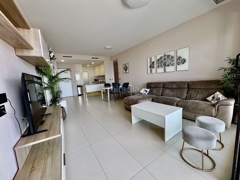 Foto c3baff21-5b18-4ed4-8acd-e3b68eaa44c3. Lloguer apartament amb piscina a Playa Poniente Benidorm