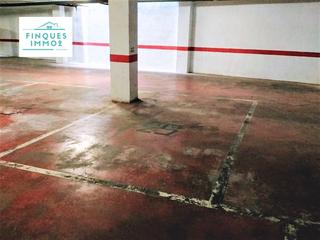 Parking voiture  Carrer de ramon das neves. Se vende plaza de parking zona playas de la ràpita