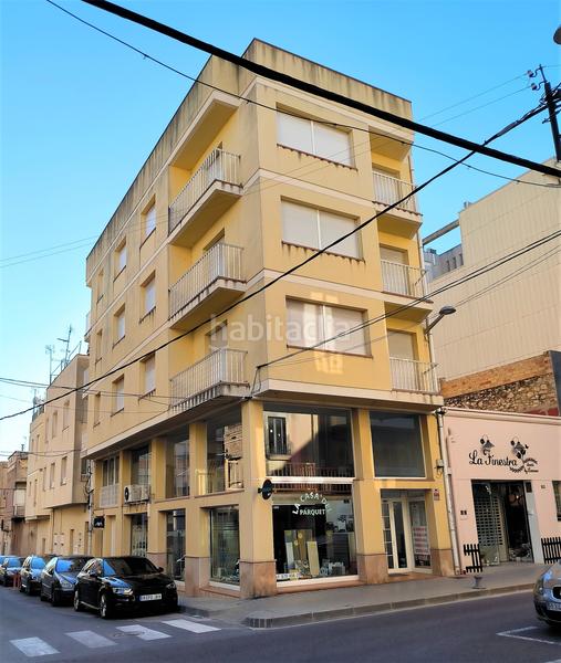 Foto d7d590ce-f4f5-4bba-9f2b-393396632d01. Edificio in Centre La Ràpita