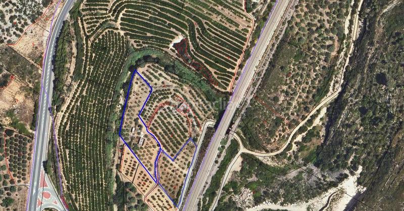 Foto feb6c7dd-c023-4d16-b0da-daf8151ec095. Finca rústica a carretera vecinal num 27 8 a Freginals