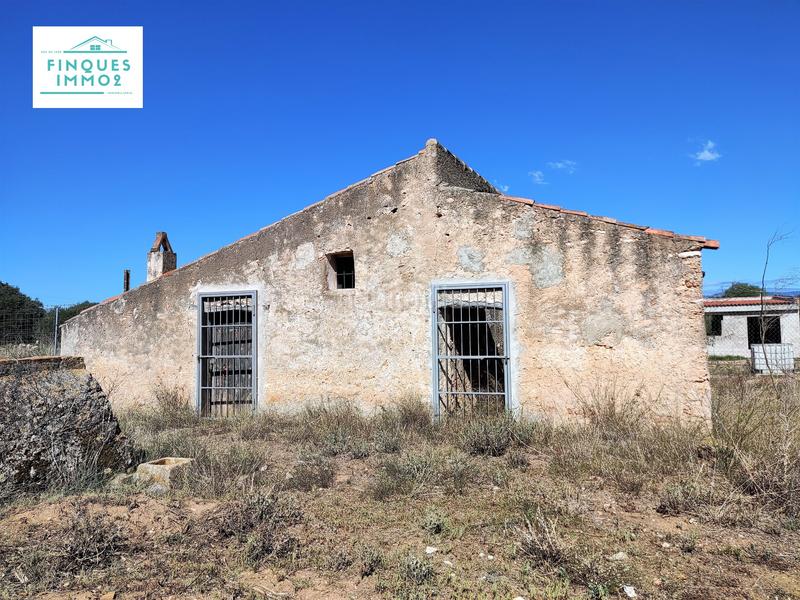 Foto 78477462-8c44-478b-ad33-929337bffc5d. Finca rústica en venta finca rústica con casita en Masdenverge