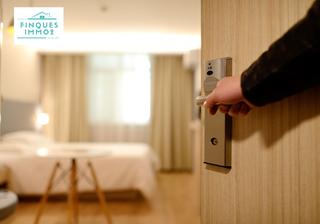 Édifice à Centre. Hotel en funcionamiento en la ràpita
