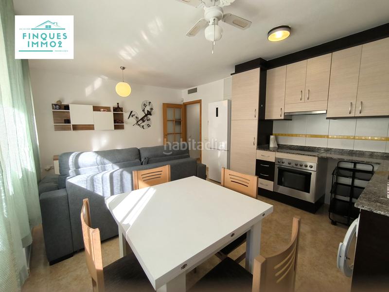 Foto 34539dce-6970-4106-9529-8b5c1f83d6b3. Location appartement avec parking dans Avinguda Catalunya Sant Carles de la Ràpita