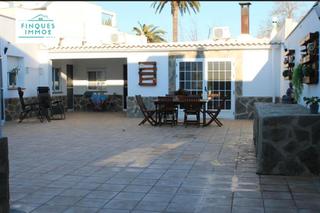 Country house in Eucaliptus - Poble Nou del Delta. En venta casa rural