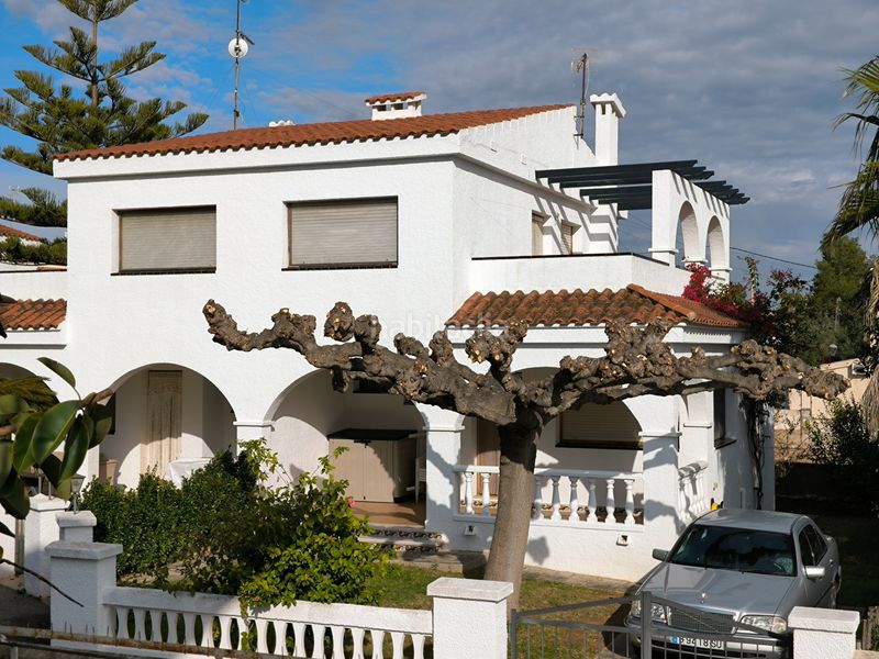 Foto 6ffdc985-12ab-4c3a-a393-fd02c1511742. Casa adossada a Alcanar