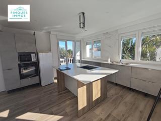 Chalet à Alcanar. Chalet luminoso en alcanar, a pocos minutos de la playa