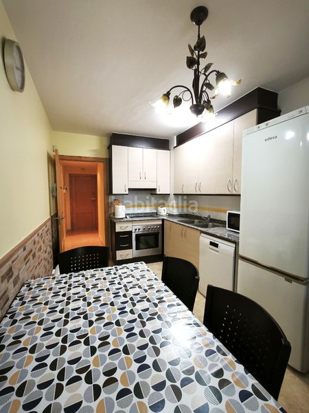 Foto 089f9b21-e23d-4e50-b9f2-a57f0835c042. Apartament amb aparcament a Avinguda Catalunya La Ràpita