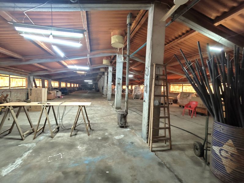 Foto 15763495-9039-4370-a7e3-e5a9961b508f. Nau industrial a Aldea (L´)