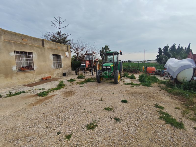 Foto 4f18a760-5082-4ffc-b00e-9f9a3d252414. Masia amb aparcament a Aldea (L´)