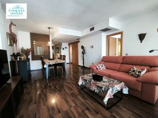 Pis  Carrer del raval. Piso de 3 dormitorios en venta en la ràpita