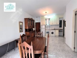 Etagenwohnung  Carrer sant isidre. Piso en el centro de la r�pita