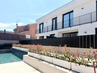 Rent Semi detached house in Alella. Alella – fantàstica casa en lloguer