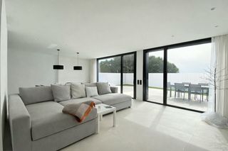 Haus in Montgat. Casa moderna  en venta en montgat