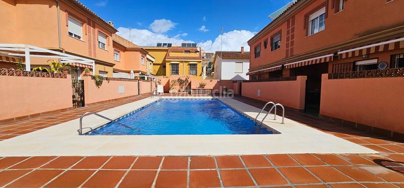 Foto 650e6226-362c-425a-ae5e-3d9eb0d53a11. Casa adossada amb calefacció piscina a Puerto Deportivo Fuengirola