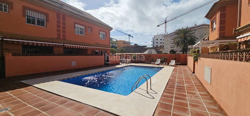Foto eeb49012-4e25-4f8e-9643-f7b05c3ea6a2. Casa adossada amb calefacció piscina a Puerto Deportivo Fuengirola