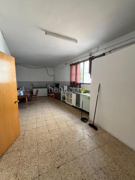 Foto edf34e23-a78c-4c96-b89a-c6afc7f330a9. Capannone industriale in Montornès del Vallès