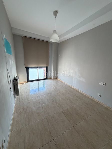 Foto b0d15bef-76d5-4b09-81ce-ec1f97c3890a. Dúplex a Roca del Vallès (La)