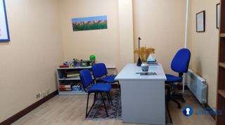 Oficina en Campuzano. Se vende oficina junto a la alhóndiga