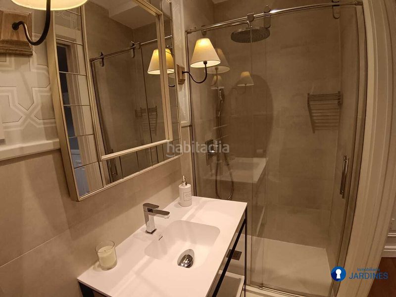 Foto 25f516cc-467b-4f8f-b377-d37bb4565f3d. Lloguer pis amb calefacció aparcament a Ensanche - Moyua - Diputación Bilbao