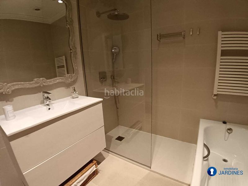 Foto f18c81e3-5a8f-4ee4-a0db-0a14cacbe9b4. Lloguer pis amb calefacció aparcament a Ensanche - Moyua - Diputación Bilbao