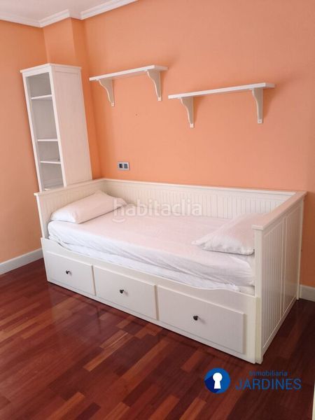 Foto e15b89cc-91c1-402b-b1bd-3d9bbcde943c. Rent flat with heating in San Pedro de Deusto - La Ribera Bilbao