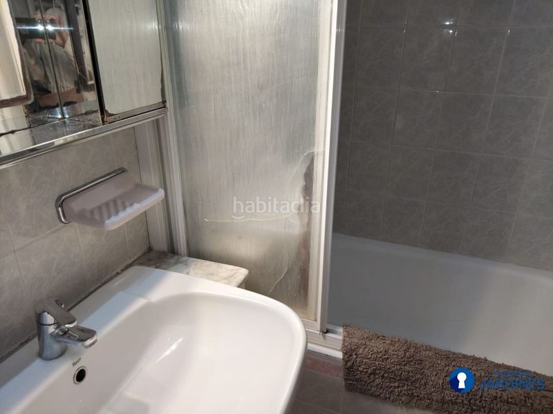 Foto e7debb41-e408-45aa-ae5c-daae8e3b9c86. Lloguer pis amb calefacció a Atxuri Bilbao