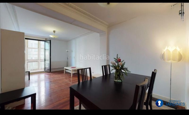 Foto 6b3b96bd-fe90-4d0c-a53f-2f1196ced717. Piso  en abando en Zabalburu Bilbao