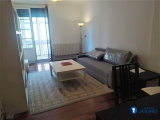Etagenwohnung in Zabalburu. Piso en abando