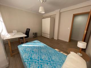 Rent Flat in Avenida de cristobal colón 25. Alquiler de piso para estudiantes en santa marina