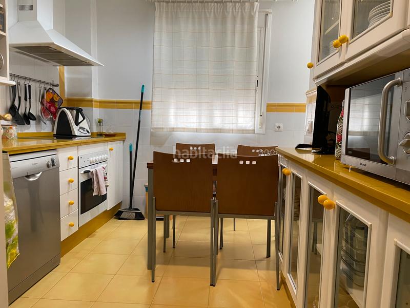 Foto e0d45680-63fb-4fc6-9388-2de28e5843af. Pis amb calefacció aparcament piscina a Valdepasillas - La Paz - Huerta Rosales Badajoz