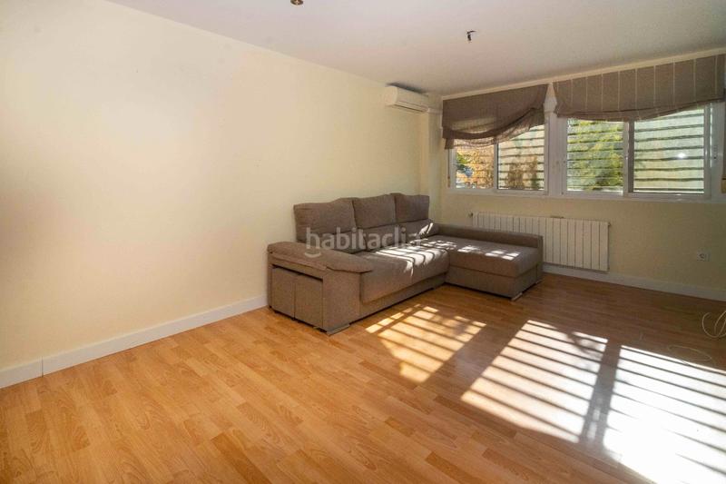 Foto 65489876-d29f-4454-bf63-0928fc016e8c. Pis a avenida camino de los rostros 6 a Carretera de Sevilla - Los Montitos Badajoz