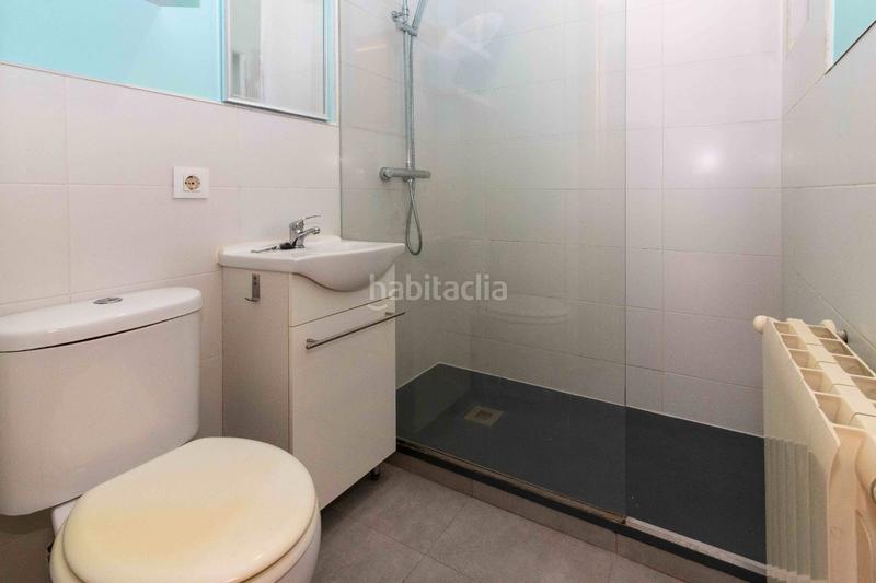 Foto d84b3008-39f7-42ca-ba71-e557d301edbb. Piso en avenida camino de los rostros 6 en Carretera de Sevilla - Los Montitos Badajoz