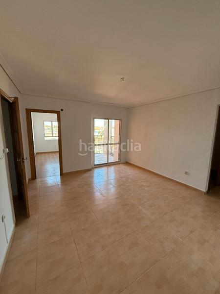 Foto 25f8a722-590c-4b27-b285-7163343c9a49. Piso venta de piso en san fernando en La Estación Badajoz