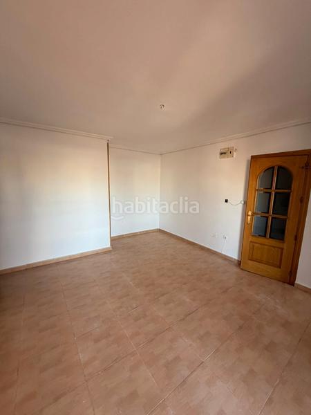 Foto e1282b21-ea34-4407-b2d0-cf9fc05ea057. Piso venta de piso en san fernando en La Estación Badajoz