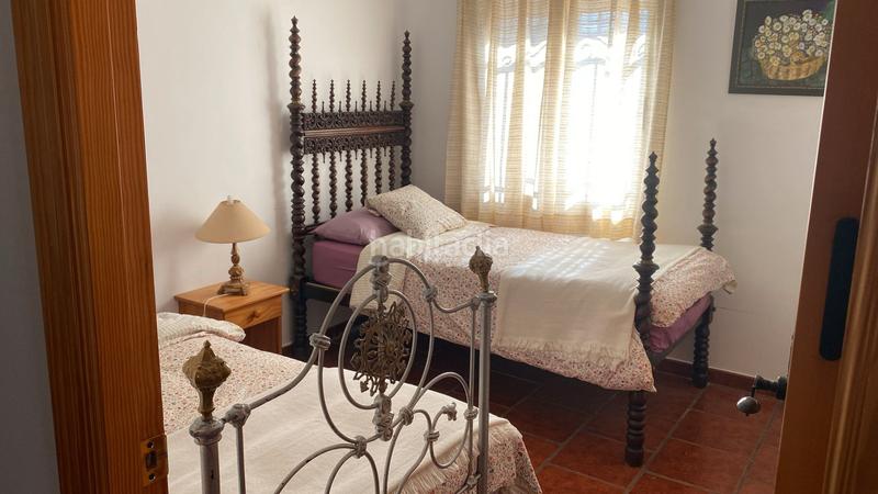 Foto 6f4c7ded-cdaa-41c4-8072-258e967f231b. Lloguer xalet amb xemeneia aparcament a Codosera (La)