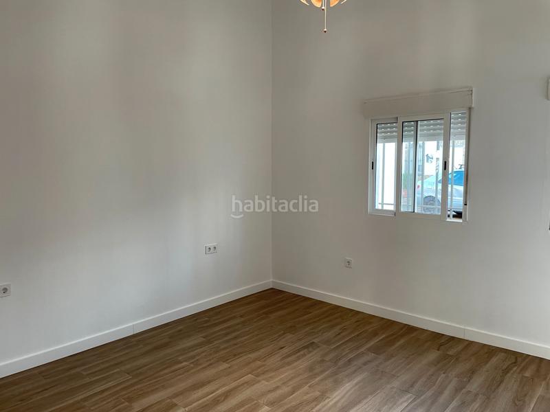 Foto 0e8ed40b-1327-4ae7-b7fe-ee03b2872b32. Casa amb aparcament a pedanías de Badajoz Badajoz