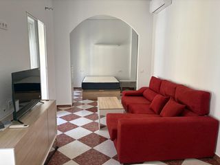 Rent Studio in Casco Antiguo. Alquiler de estudio en el casco antiguo